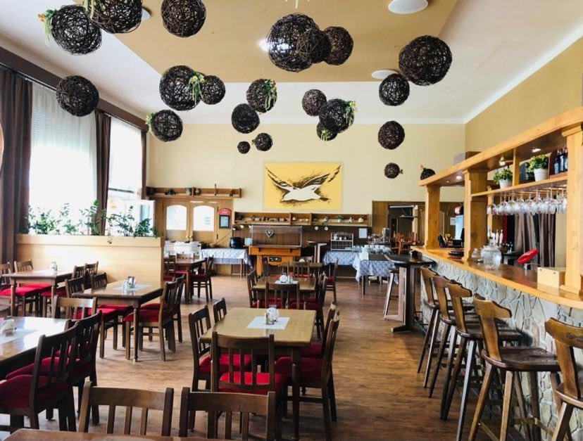 Hotel Racek Černá v Pošumaví Dış mekan fotoğraf