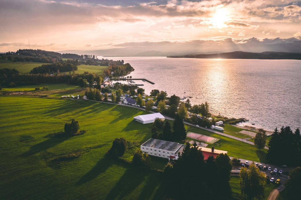 Hotel Racek Černá v Pošumaví Dış mekan fotoğraf