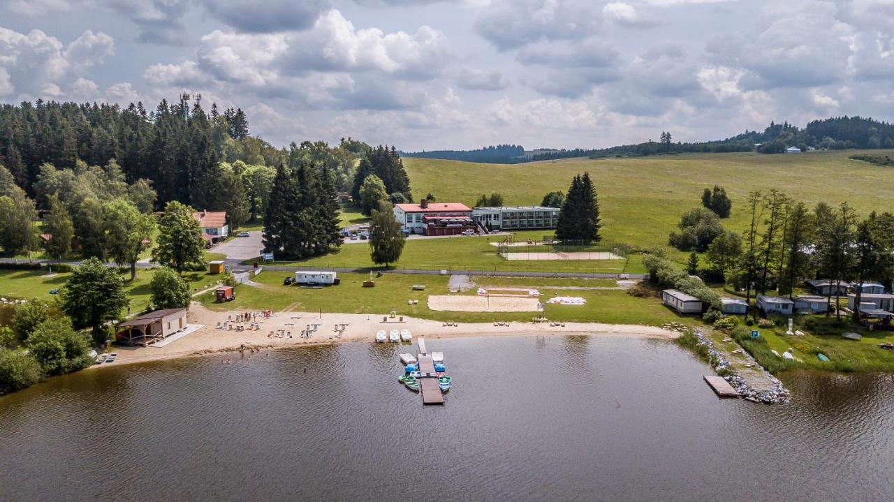 Hotel Racek Černá v Pošumaví Dış mekan fotoğraf